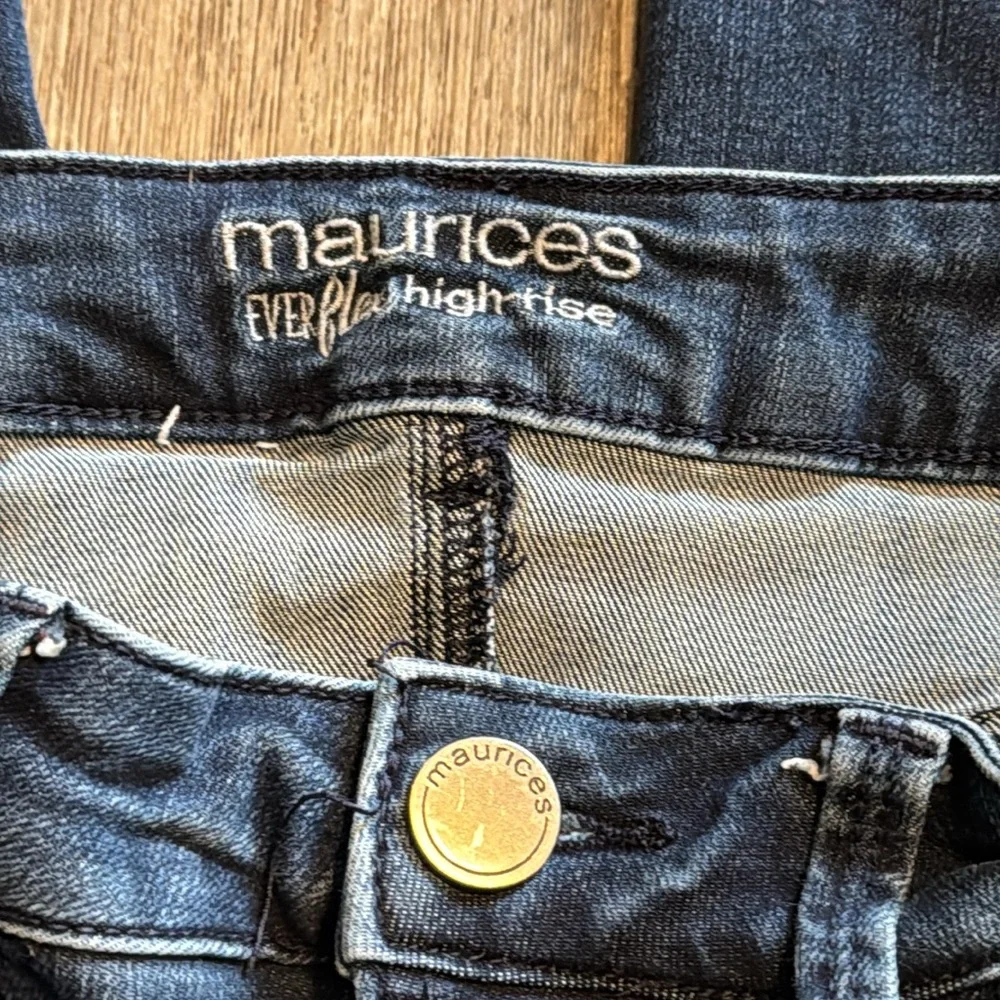 Maurices Blue Skinny Jeans with Classic Indigo Wash-size 6 - Picture 7 of 10